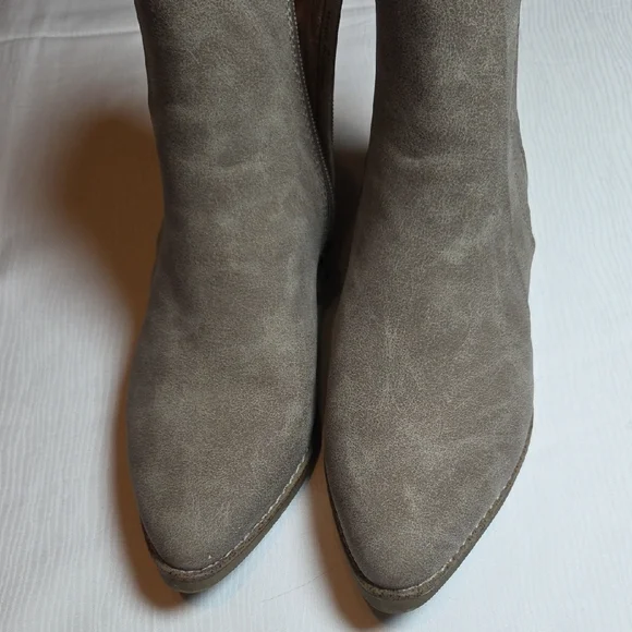 Blowfish Malibu Gray Ankle Booties,sz 8 1/2. - Picture 8 of 8